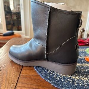 Australia Luxe Collective Joshua short boots NIB leather winter/shearling lined